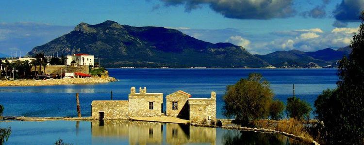 Греческие острова идеально подходят для путешествий на яхтах