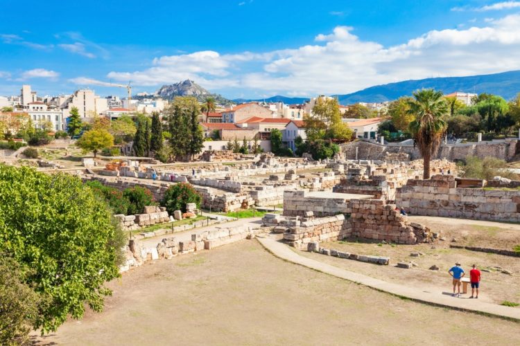 Археологические раскопки античного городского кладбища Керамейкос в Афинах