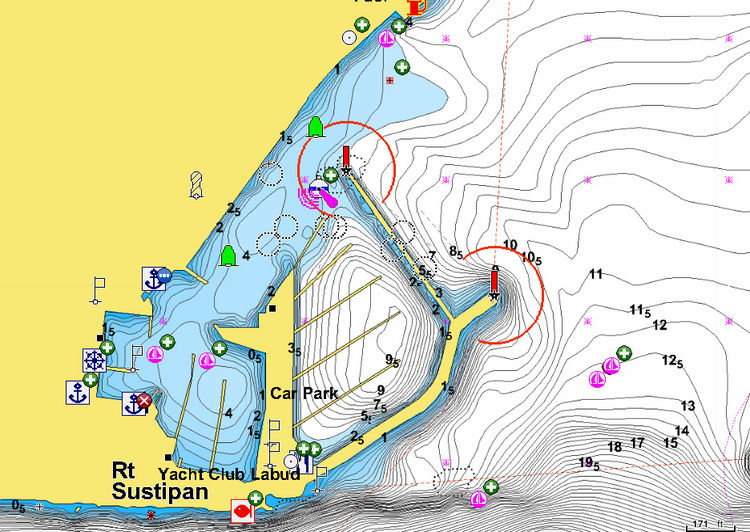 Открыть карту Navionics стоянок яхт   в  ACI Marina Сплит. Хорватия.
