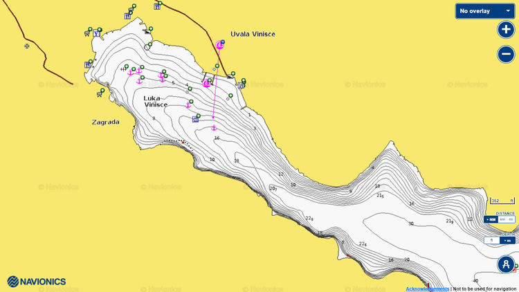 Открыть карту Navionics якорной стоянки яхт в бухте Винишче близ Трогира