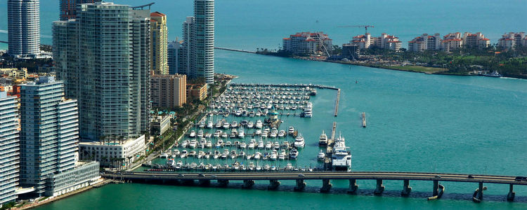 Яхтенная марина в Маями в США