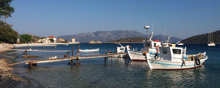Яхты у острова Каламос. Ионическое море. Греция