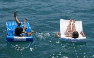 Floating lounges