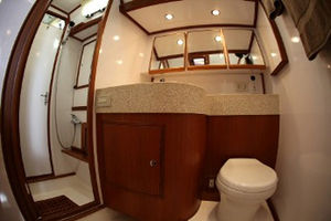 VIP private head w/shared stall shower