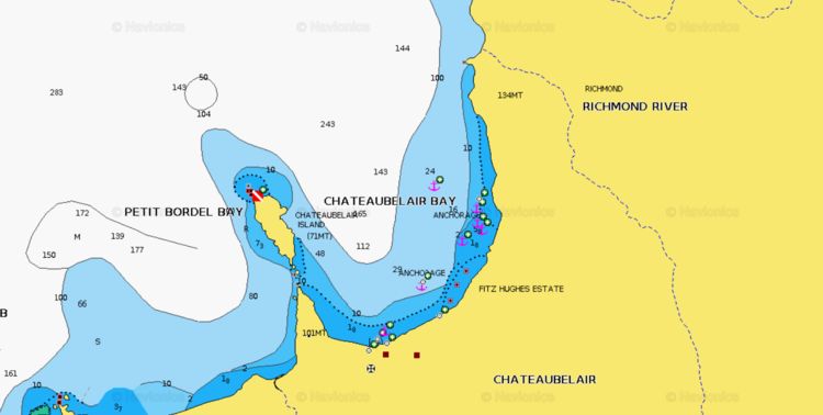 Откыть карту Navionics якорной стоянки яхт в бухте Шатобелэр