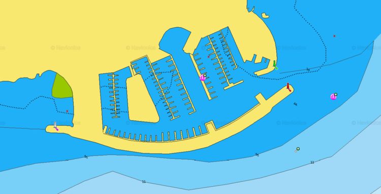 Открыть карту Навионикс яхтенной марины Айа Напа
