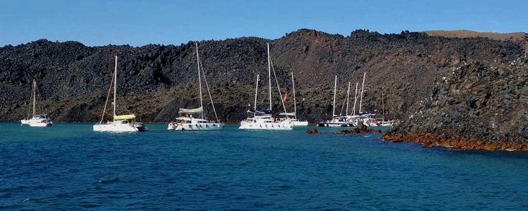Стоянки яхт у островов Камени