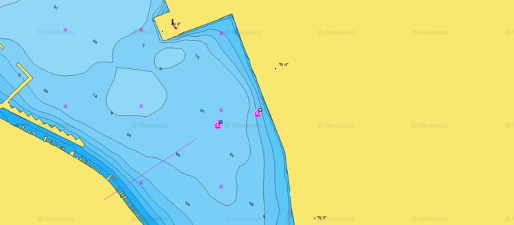 Открыть карту Навионикс стоянки яхт у городской набережной Груж