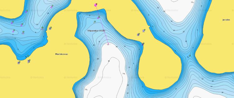 Открыть карту Navionics стоянок яхт в бухте Стипанска у острова Маринковац