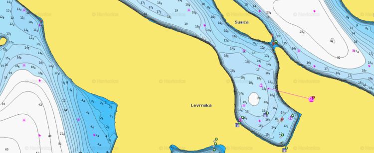 Открыть карту Navionics стоянок яхт в северной бухте острова Леврнака