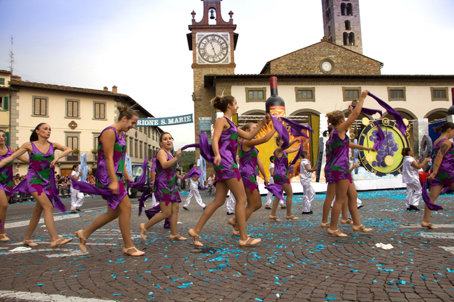 Фестиваль "La festa dell'uva", Ливорно.