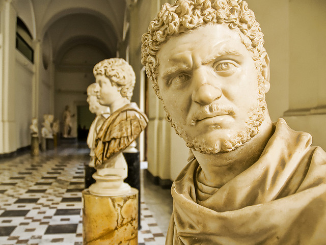 Греко-римская коллекция в археологическом музее Неаполя.