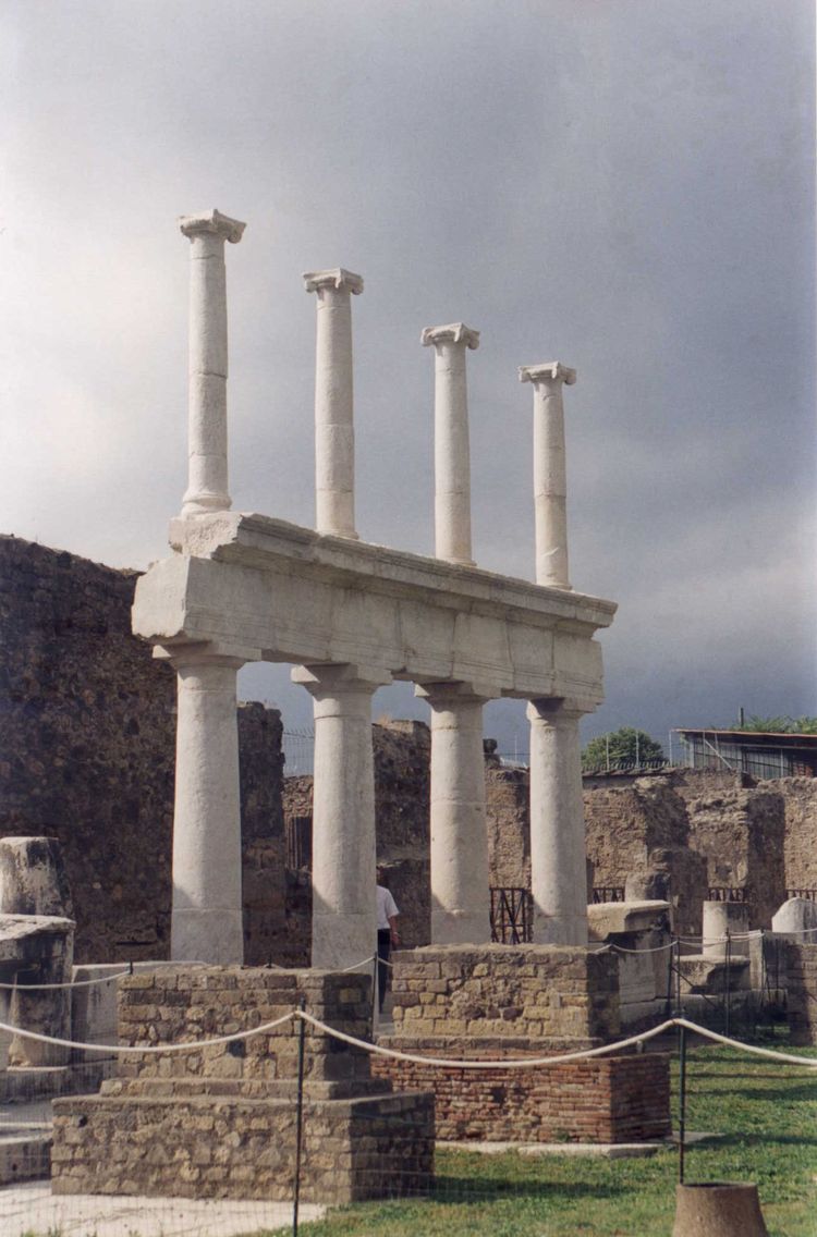 Форум в Помпеях