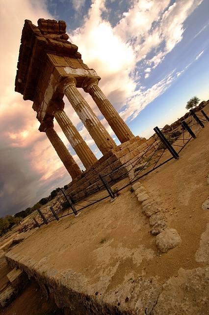 Останки храма Зевса в Долине храмов Агридженто