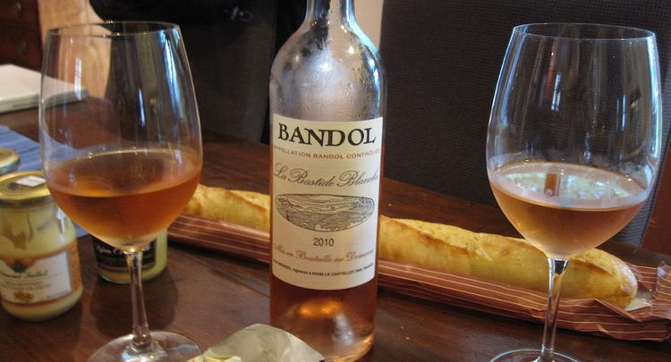 Розовое вино Бандоль