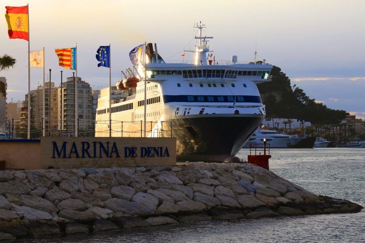 Порт Марина-де-Дения (фото: Werner Wilmes)
