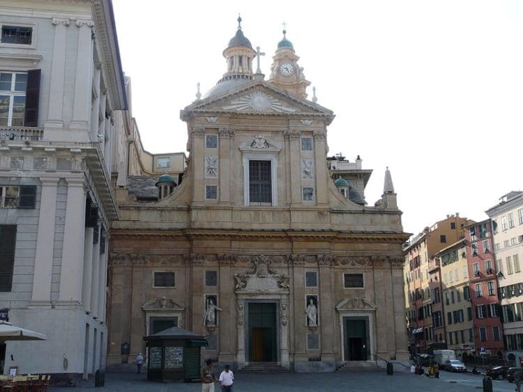 Иезуитская церковь Святых Амвросия и Андрея на площади Маттеотти в Генуе Davide Papalini
