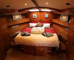 2 stern cabins converted in master