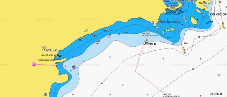 Открыть карту Навионикс стоянки яхт у города Ачи Трецца